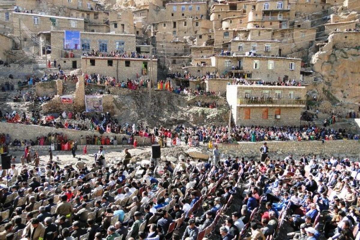 استقبال چند هزار نفری از نوروز در کردستان و منطقه هورامان + فیلم