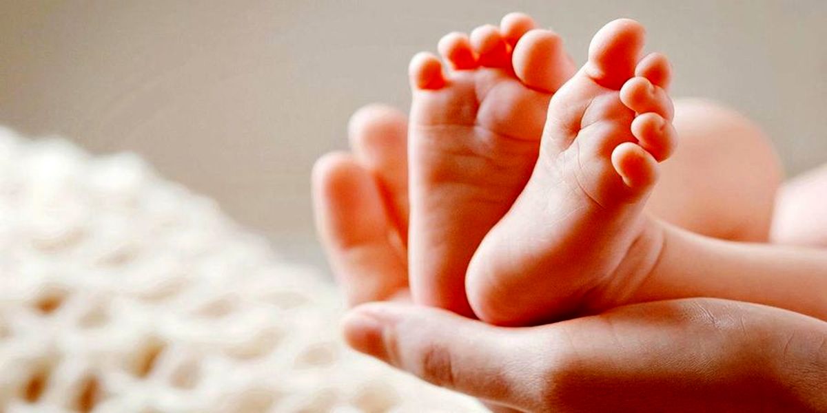 یک زن در 13 ماه چهار فرزند به دنیا آورد!