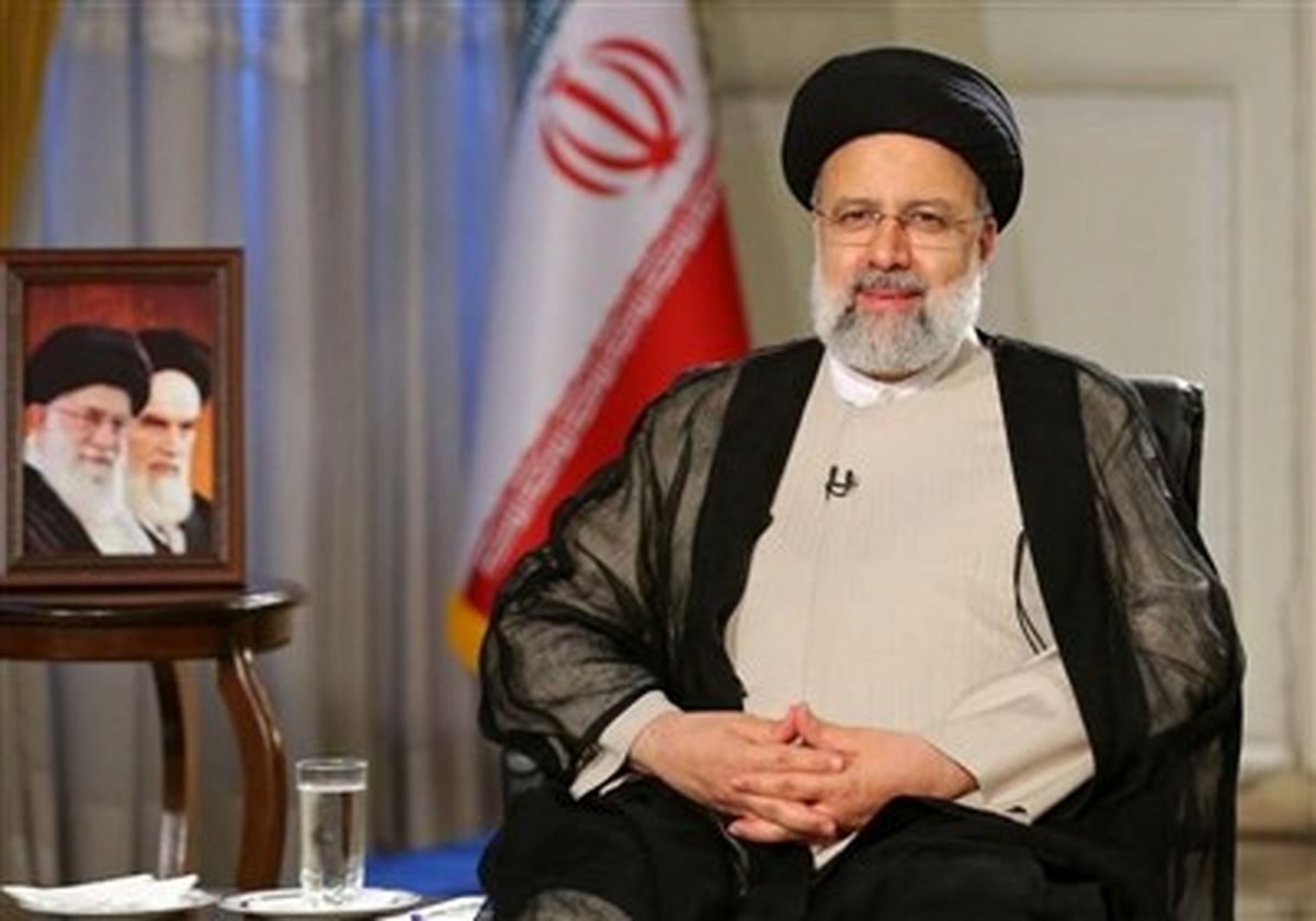 نان سنتی، دارو و بنزین گران نمیشود