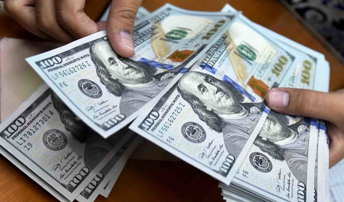 جزئیات خرید و فروش اوراق دلار در بانک ملی اعلام شد
