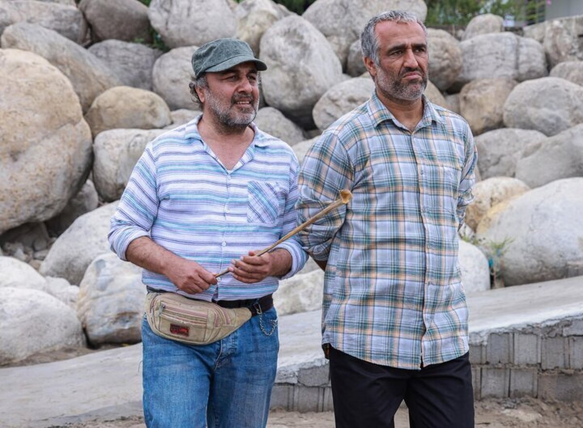 کیانوش عیاری بعد از ۲۵ سال با ویلای ساحلی، رضا عطاران و پژمان جمشیدی آمد