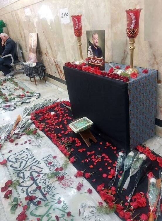 گلباران مزار شهید امیرعبداللهیان +عکس