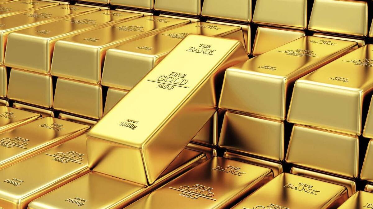 طلا بخریم یا دلار؟
