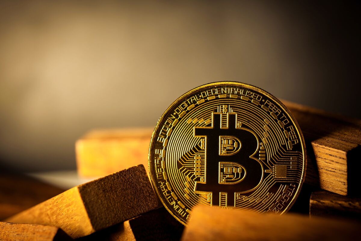 تلاش بیت کوین برای فتح مرز ۹۷ هزار دلار