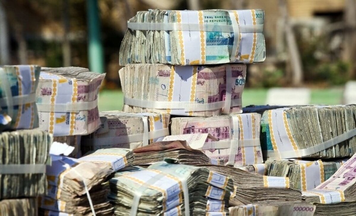 حجم نقدینگی از ۱۰ هزار همت گذشت