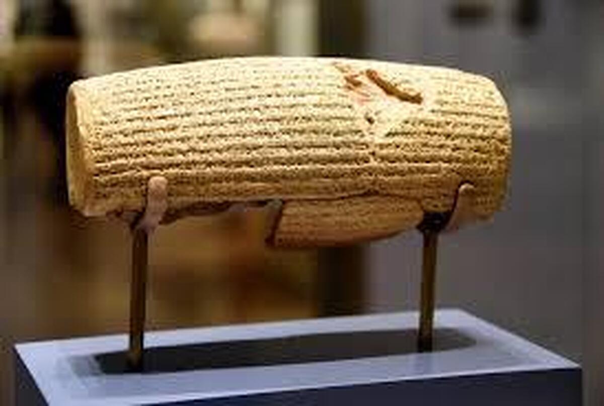 رازهای پنهان در استوانه کورش