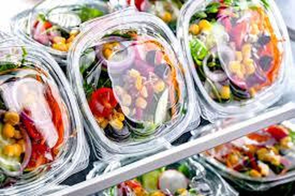 شست‌وشوی مجدد سالادهای بسته‌بندی لازم است؟