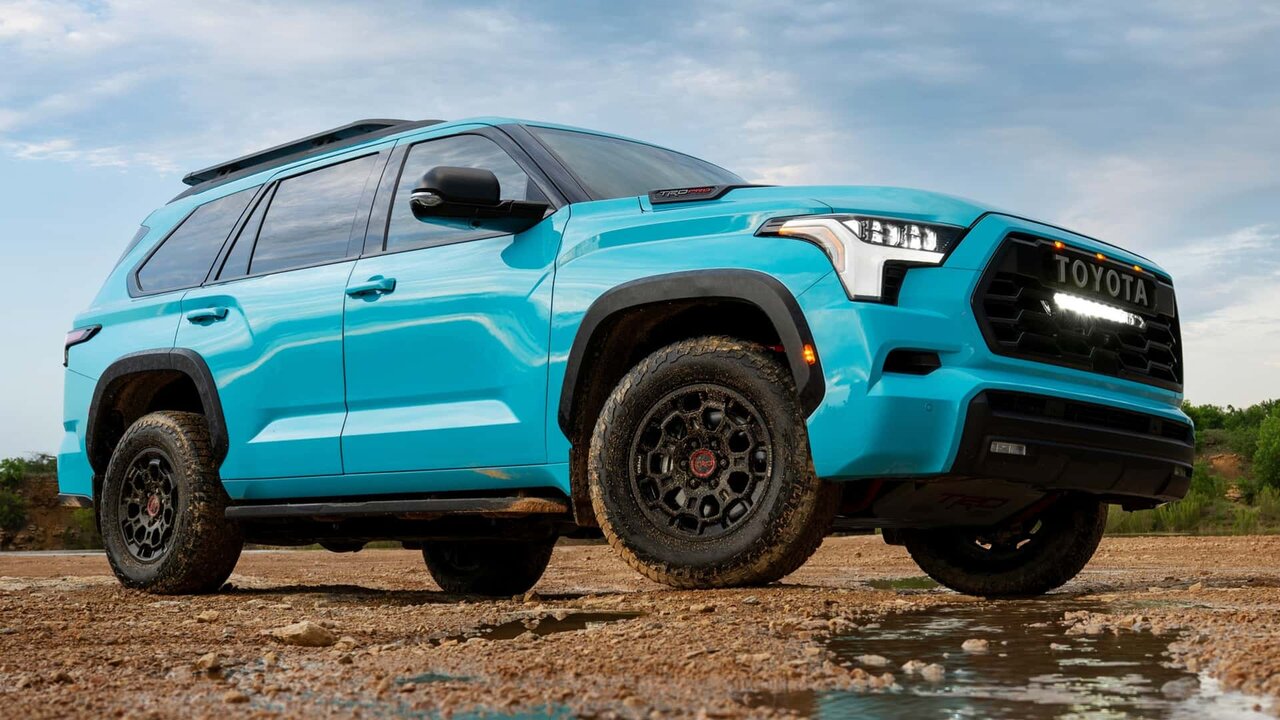 رنگهای محبوب سال ۲۰۲۵ در صنعت خودروسازی